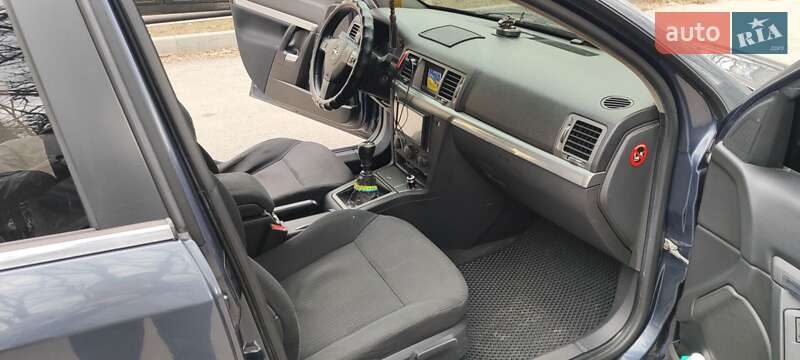 Седан Opel Vectra 2006 в Харькове
