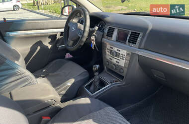 Лифтбек Opel Vectra 2005 в 