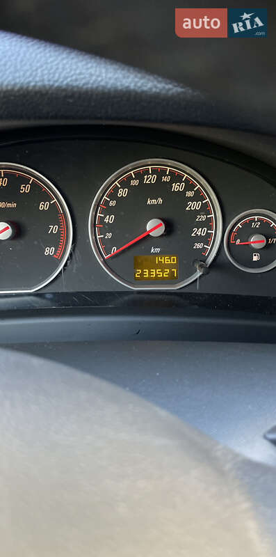 Лифтбек Opel Vectra 2005 в Виннице