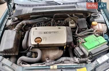 Седан Opel Vectra 1999 в 