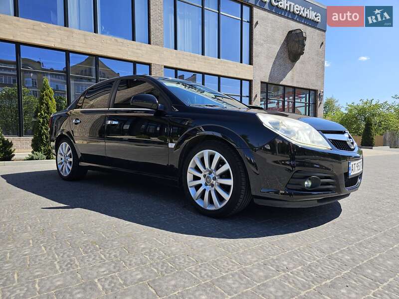 Седан Opel Vectra 2007 в Івано-Франківську