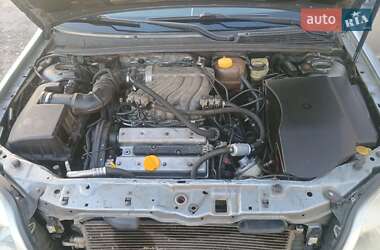 Седан Opel Vectra 2003 в 