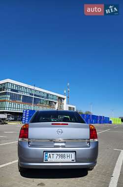 Седан Opel Vectra 2006 в 
