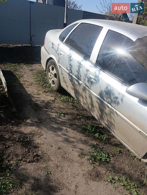 Седан Opel Vectra 1999 в Соленом фото 3 Седан Opel Vectra 1999 в Соленом