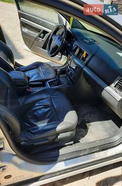 Седан Opel Vectra 2005 в 