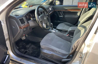 Седан Opel Vectra 2004 в 