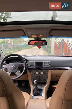 Универсал Opel Vectra 2005 в 