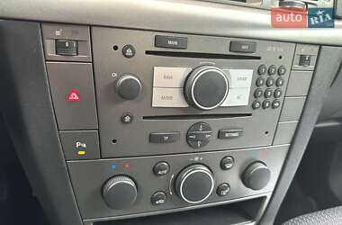 Лифтбек Opel Vectra 2007 в 