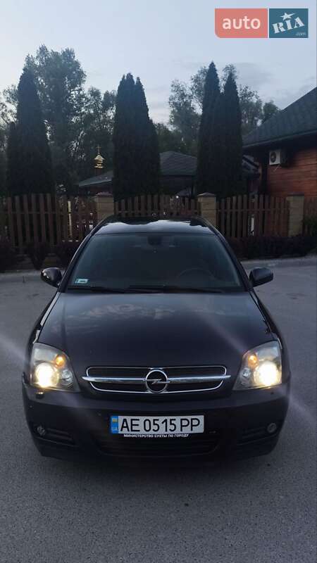 Універсал Opel Vectra 2004 в Дніпрі