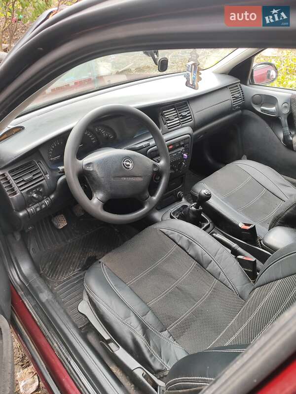 Седан Opel Vectra 1999 в Хмельницькому