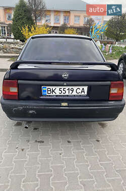 Седан Opel Vectra 1992 в 