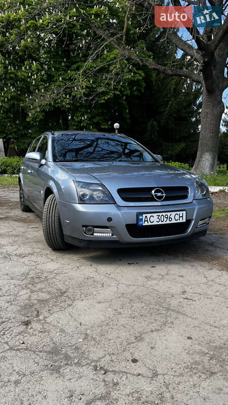 Лифтбек Opel Vectra 2003 в 