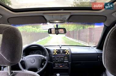 Седан Opel Vectra 1994 в 