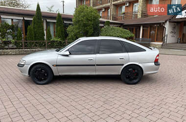 Лифтбек Opel Vectra 1997 в 