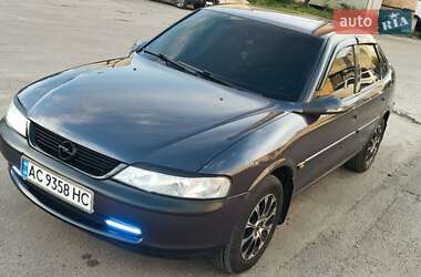 Ліфтбек Opel Vectra 1997 в Києві