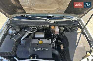Седан Opel Vectra 2003 в 