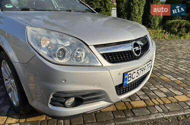 Седан Opel Vectra 2005 в 