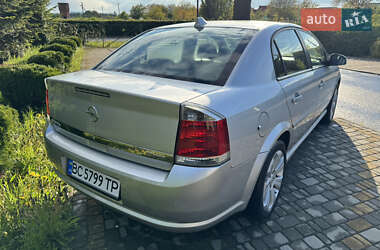 Седан Opel Vectra 2005 в 