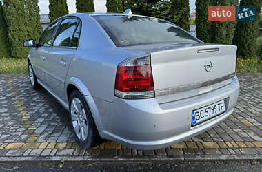 Седан Opel Vectra 2005 в 