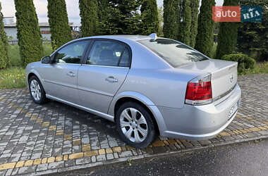 Седан Opel Vectra 2005 в 