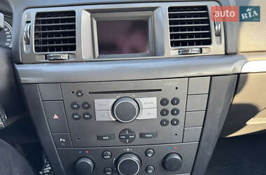 Седан Opel Vectra 2005 в 