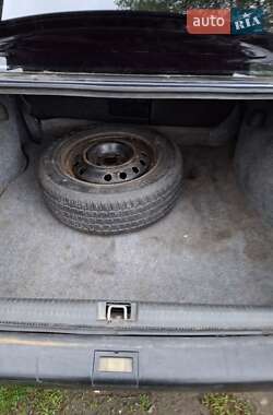 Седан Opel Vectra 1989 в 