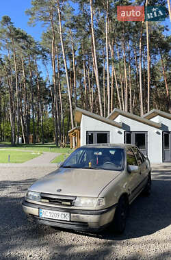 Седан Opel Vectra 1990 в Ковелі