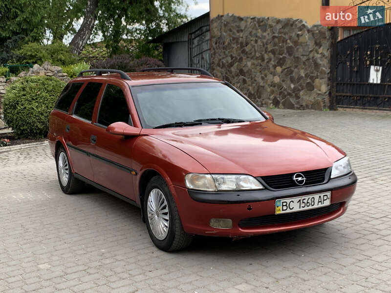 Універсал Opel Vectra 1998 в Львові