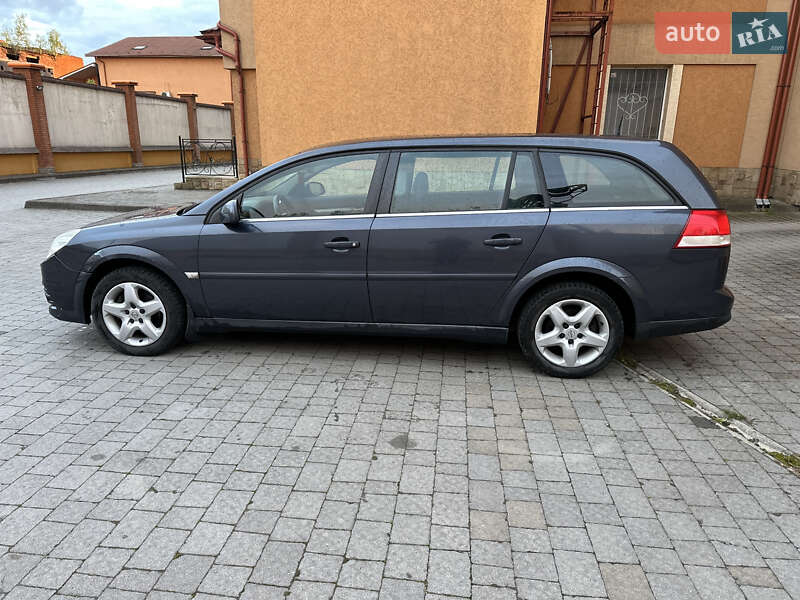 Універсал Opel Vectra 2006 в Коломиї