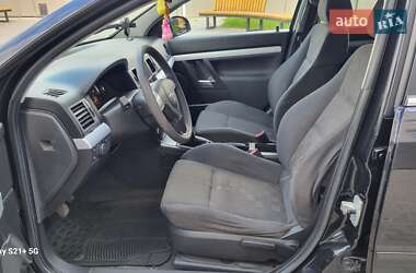 Лифтбек Opel Vectra 2003 в 