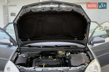 Ліфтбек Opel Vectra 2008 в 
