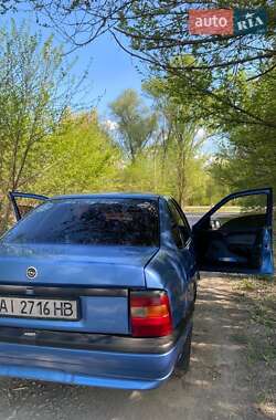 Седан Opel Vectra 1989 в 