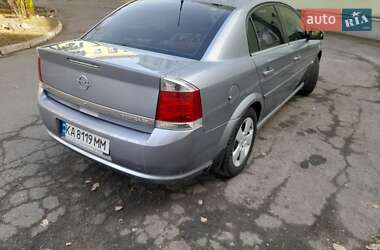 Седан Opel Vectra 2005 в 