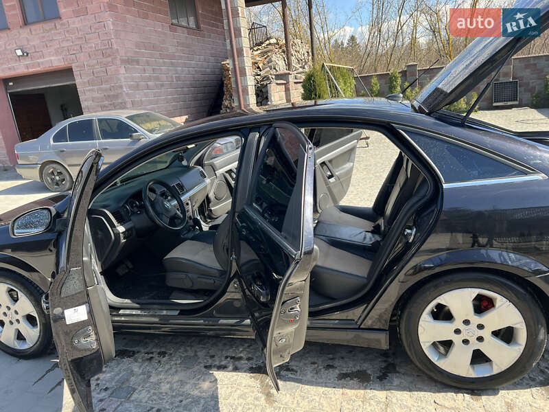 Ліфтбек Opel Vectra 2003 в Тернополі