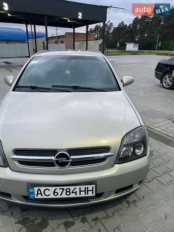 Седан Opel Vectra 2005 в 