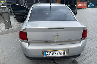 Седан Opel Vectra 2005 в 