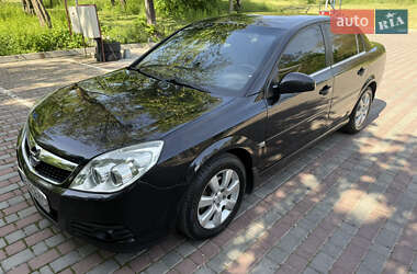 Седан Opel Vectra 2005 в 