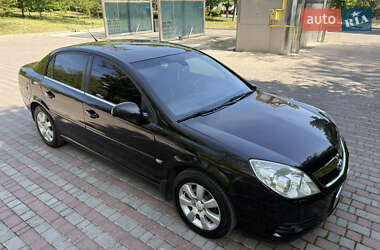 Седан Opel Vectra 2005 в 