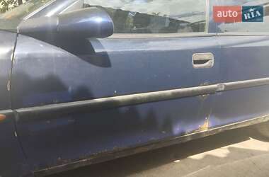 Седан Opel Vectra 1997 в Кропивницькому