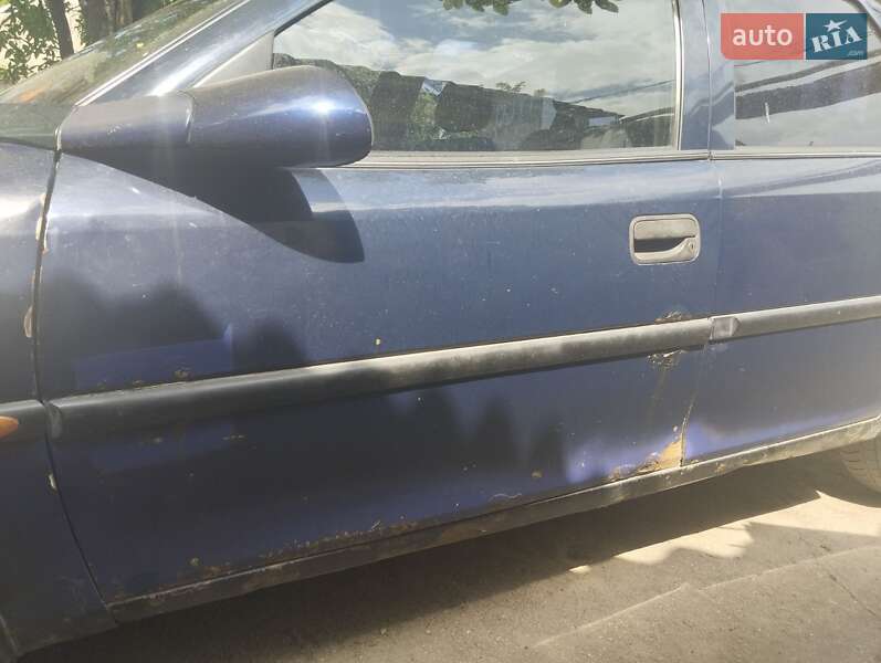 Седан Opel Vectra 1997 в 
