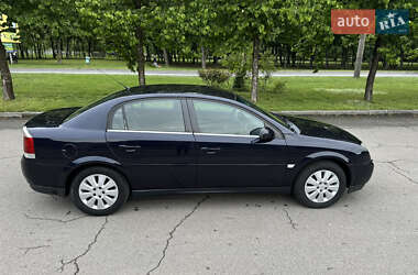 Седан Opel Vectra 2004 в 