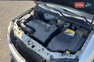Седан Opel Vectra 2005 в 