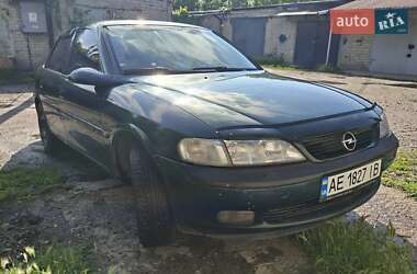Седан Opel Vectra 1997 в Павлограді