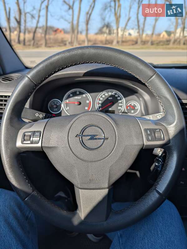 Універсал Opel Vectra 2008 в Самборі