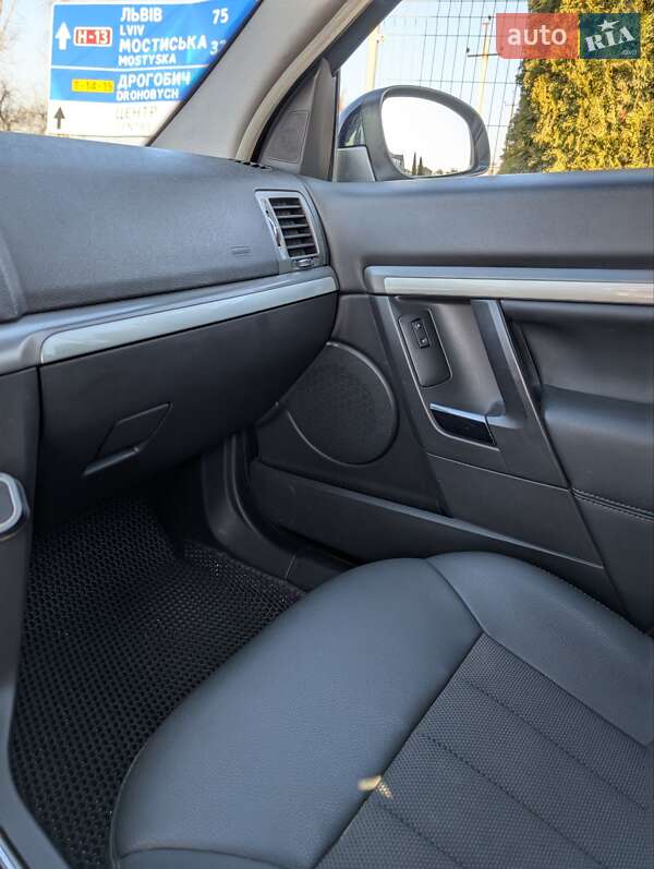 Універсал Opel Vectra 2008 в Самборі