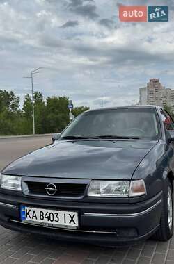 Седан Opel Vectra 1995 в Киеве