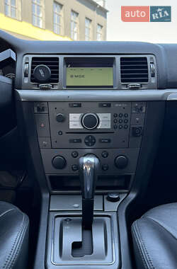 Седан Opel Vectra 2006 в 