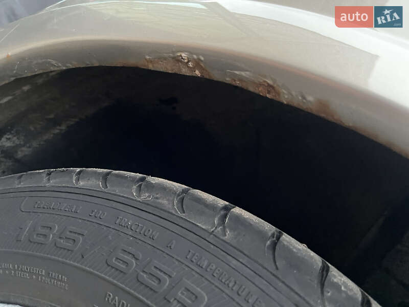 Седан Opel Vectra 1996 в Днепре