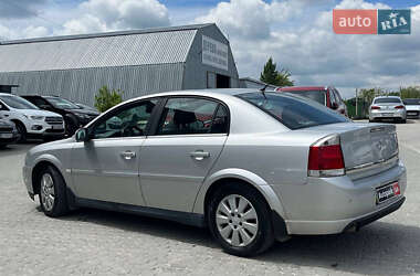 Седан Opel Vectra 2004 в 