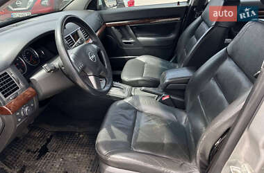 Седан Opel Vectra 2004 в 